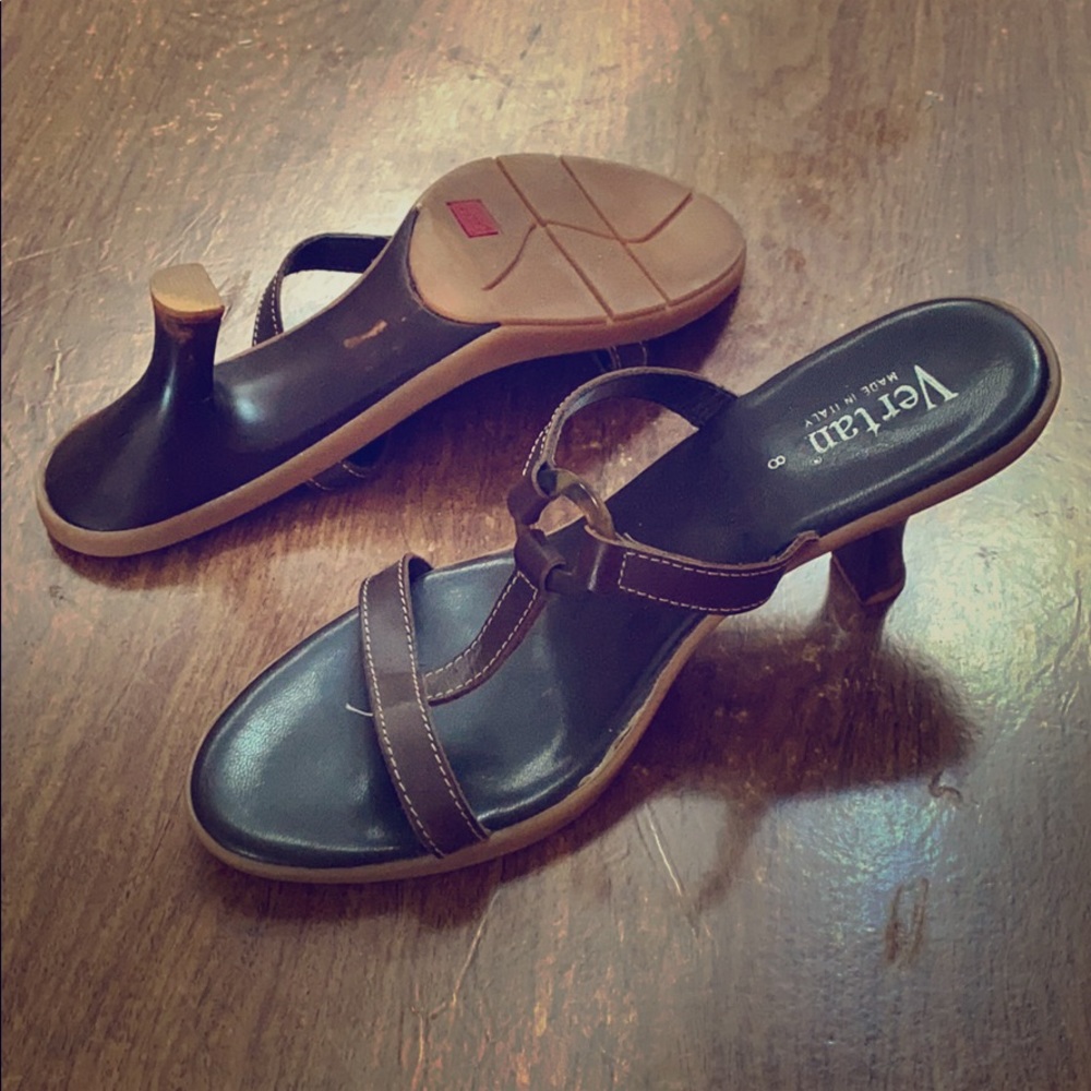 Brown leather peep toe sandal